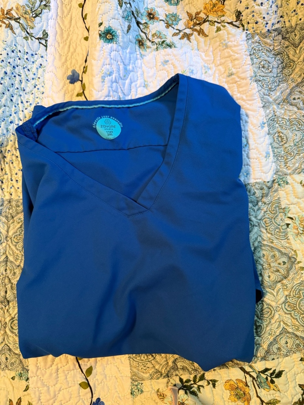 Zavate Women’s Royal Blue V-Neck Scrub Top